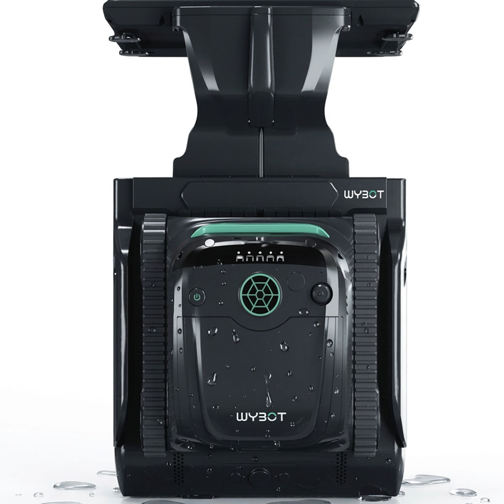 Automatisierter Poolreiniger mit Wassertropfen auf der Oberfläche.