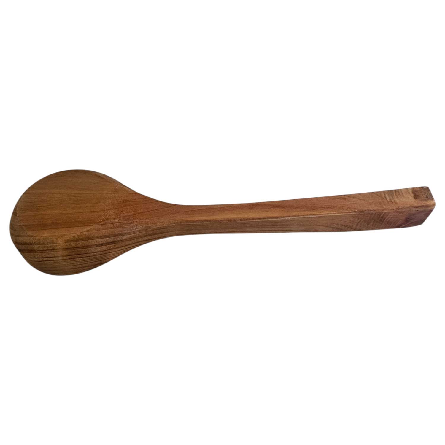Ein handgefertigter Holzlöffel mit glatter Oberfläche, isoliert auf weißem Hintergrund.