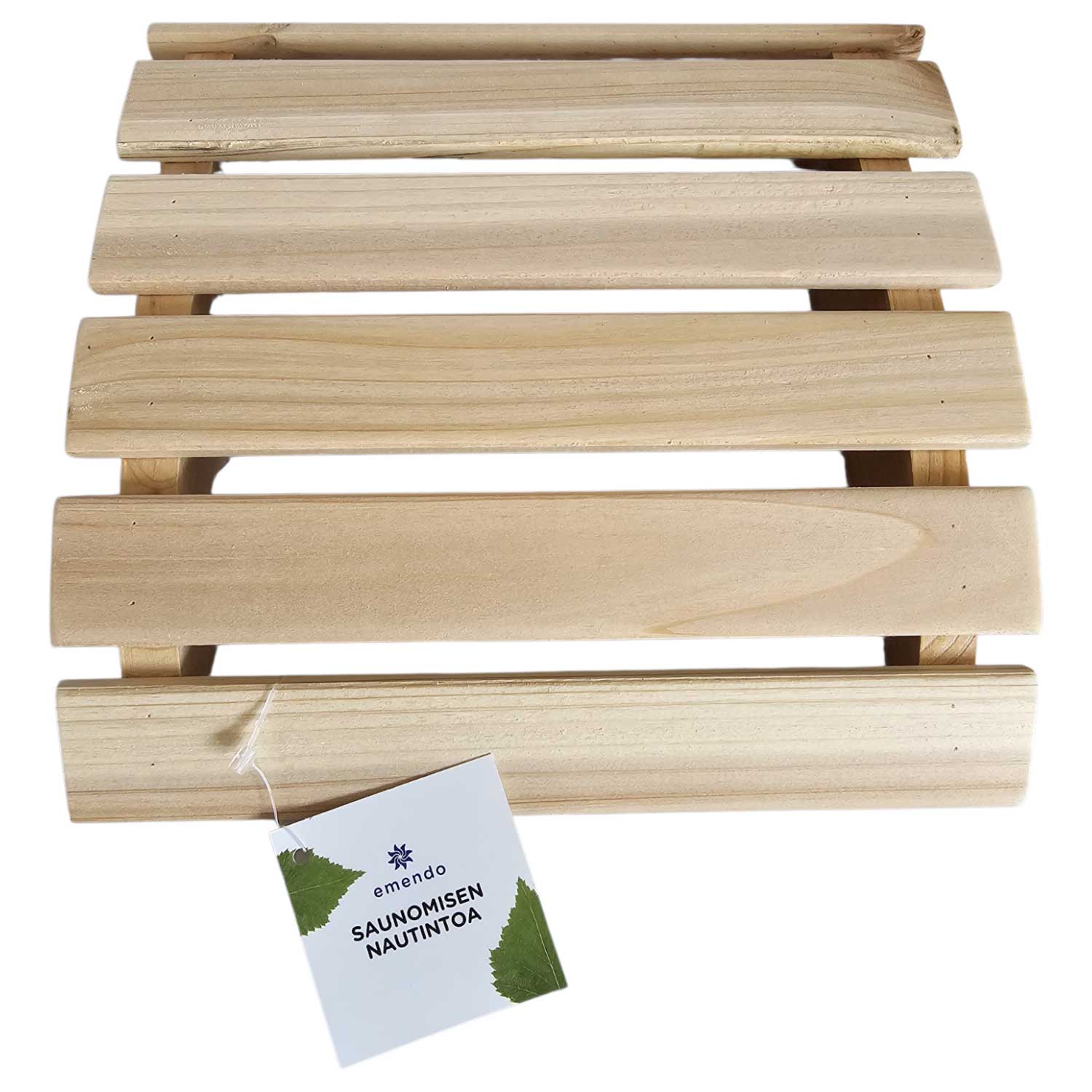 Ein quadratisches hölzernes Sauna-Bodenbrett aus hellen Lamellen mit angebrachtem Produktetikett.