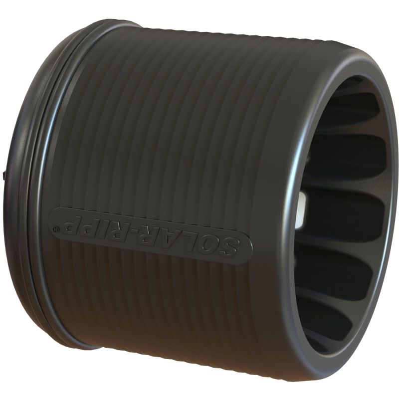 Schwarzer zylindrischer Solarheizkollektor mit Außenrippen und innerer Stützstruktur.